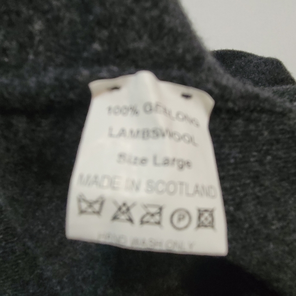 Celtic & Co Sweater - Picture 7 of 7